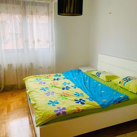 Cozy City Center Apartment Prizren Exterior photo