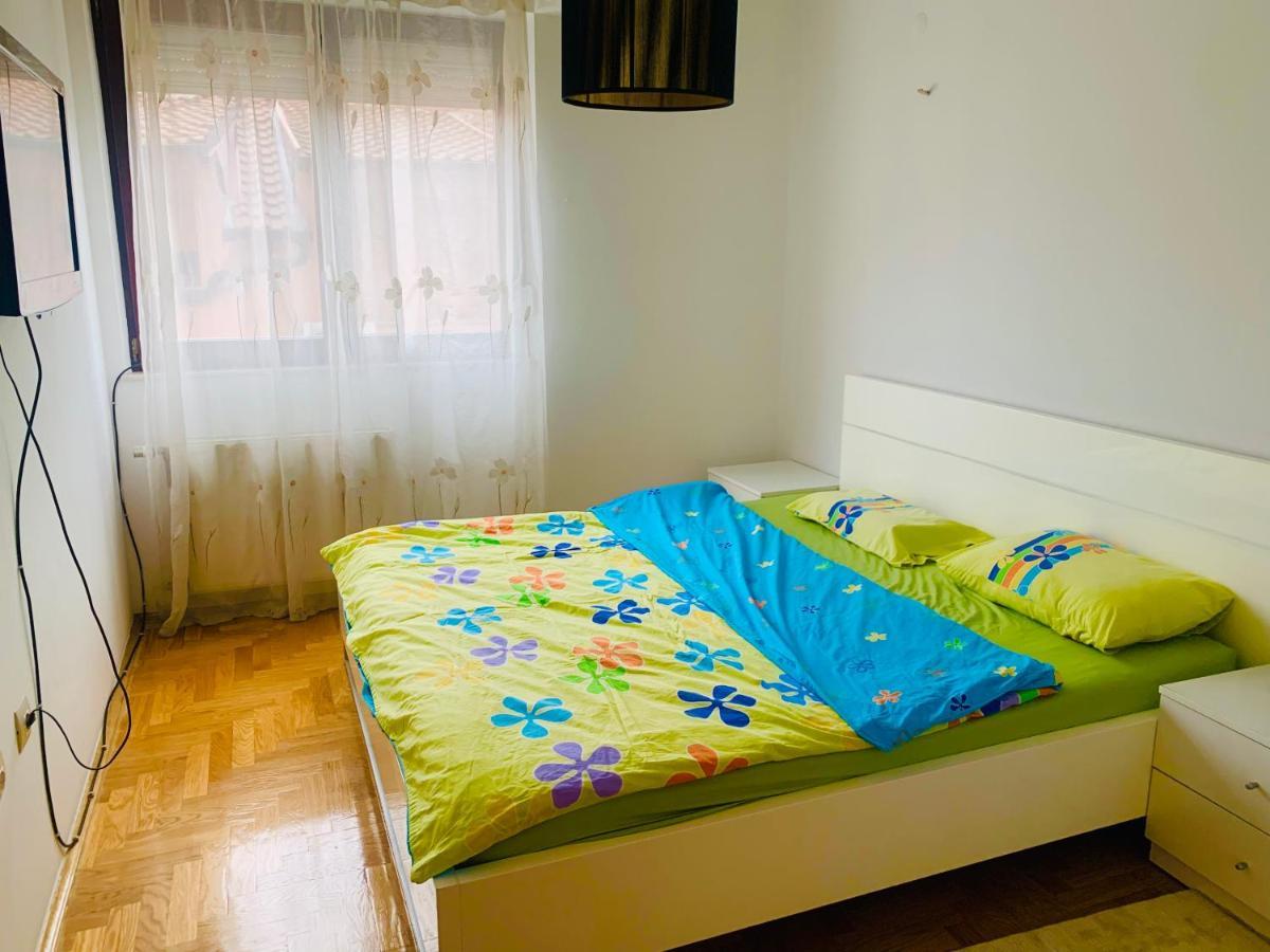 Cozy City Center Apartment Prizren Exterior photo