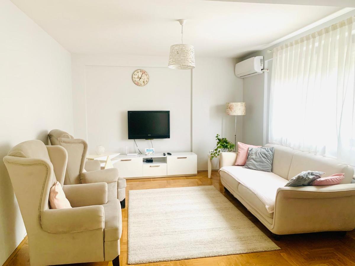 Cozy City Center Apartment Prizren Exterior photo